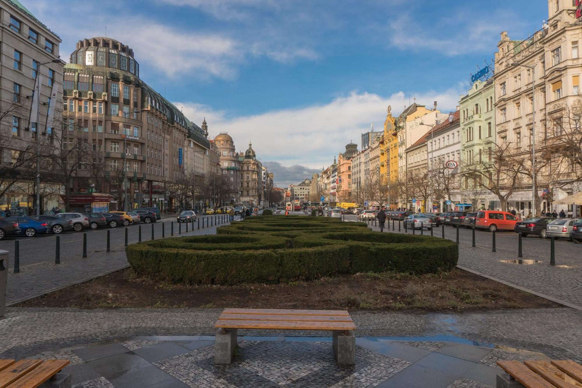 Homestay 50M From Wenceslas Square Prag Exterior foto